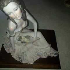 Italian Capodimonte figurine Dear 1987 by BELCAIR of seated lady.