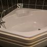 Corner bath Image 2