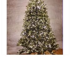 7.5ft Christmas Tree - Pre Lit 1500 lights