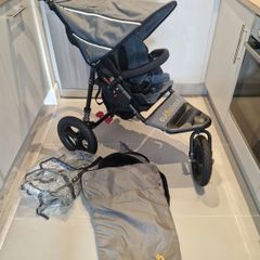 Immaculqte Out N About Single stroller