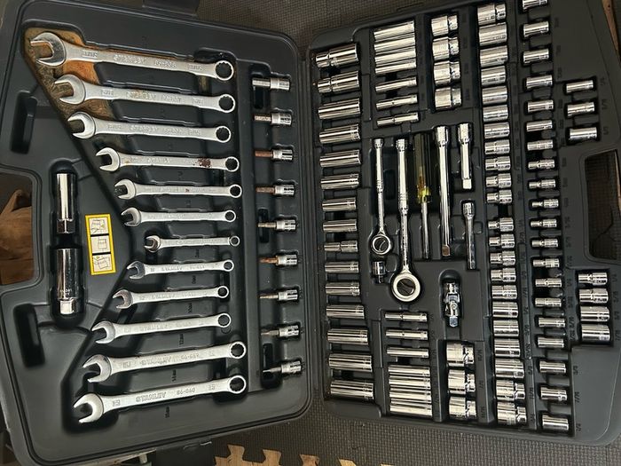 Stanley socket and wrench tool set