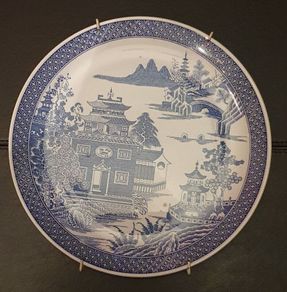 Spode Danbury Mint Decorative Plate