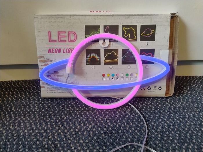 LED Neon Light Saturn
