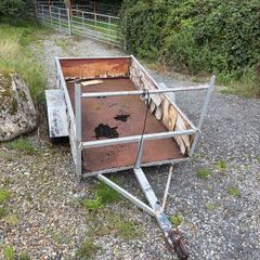 Trailer 6ft x 4ft needs renovation