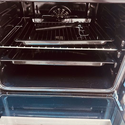 Induction Hob, electric oven/ grill with Electric Hood