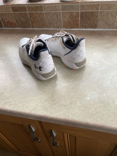golf shoes