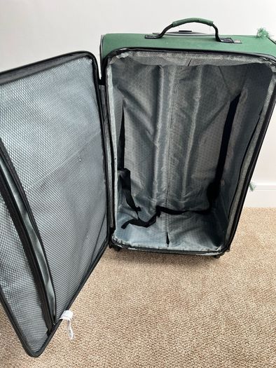 Large roller suitcase