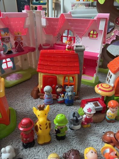 ELC Happyland playset