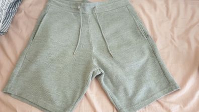 zara grey shorts