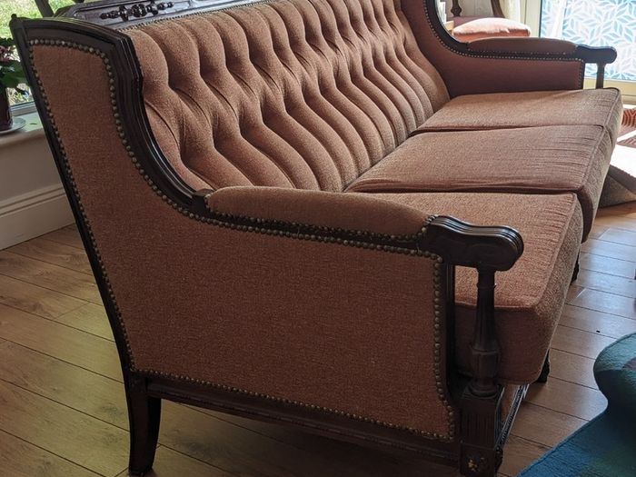 Period-styled settee or couch