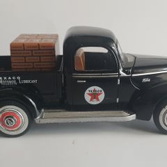 Golden Wheel Texaco 1940 Ford Car