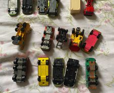 toy cars Selling all 14 together as a "Vintage Lesney Matchbox Job Lot