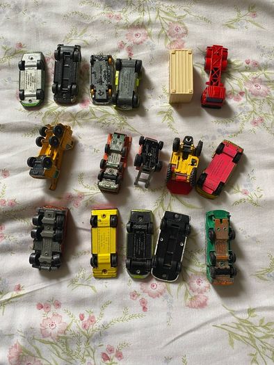toy cars Selling all 14 together as a "Vintage Lesney Matchbox Job Lot