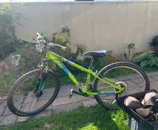 Giant Revel Mountain Bike, 26" Wheels, Lime Green