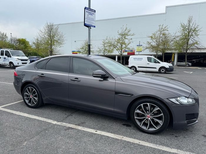 2016 Jaguar Xf