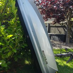 Thule Exodus Roof box and Roof Bars
