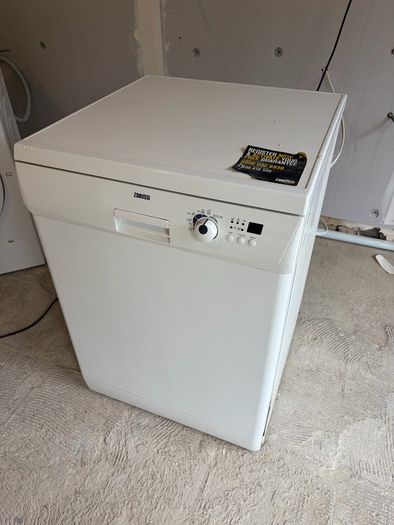 Zanussi Dishwasher