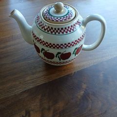Nicholas Mosse Teapot