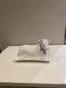 Newbridge cow butter dish