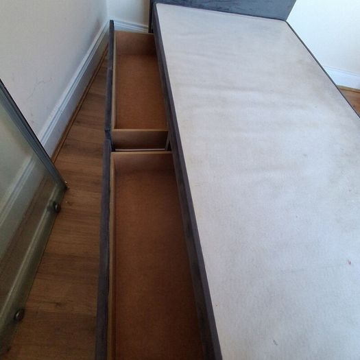 Single divan bed with 2 drawers and headboard
