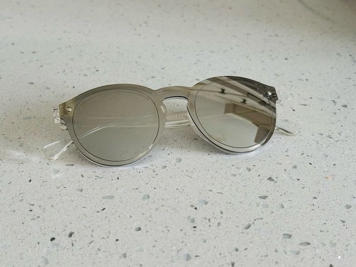 Sunglasses (McFly))