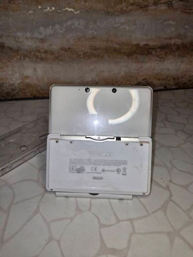 3ds moded 32 gb working tested no charger