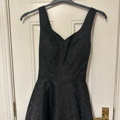 Quiz black dress