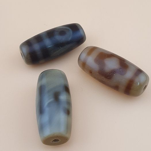 Vintage Himalayan Tibetan Unique Eyes Pattern Agate Dzi Beads  Lot of 3
