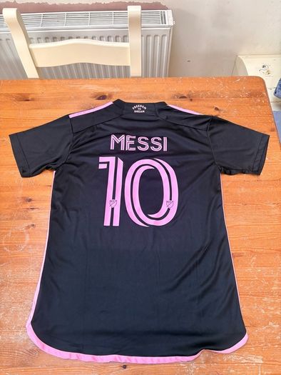 Adidas Inter Miami 23/24 Away kit