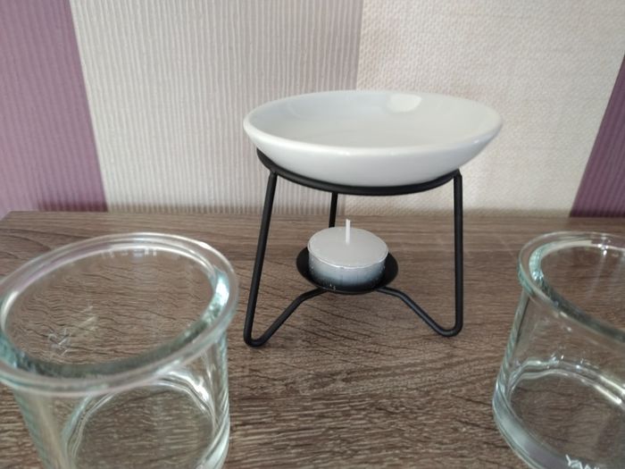 Yankee Candle Glass Votive Holders and Ceramic Tart Burner and Tea Light