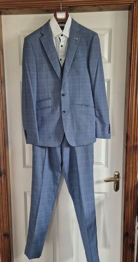 Luxury Herbie Frogg Mens suit