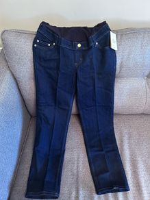 maternity jeans M (new with tags)