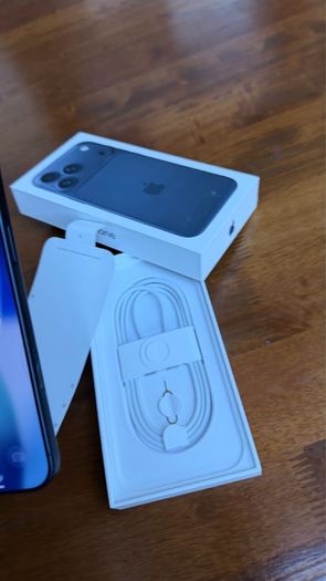 iPhone 17 pro max 256gb - Excellent