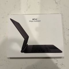 Apple iPad Magic Keyboard (Model A2261)  Black