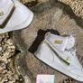 Premium Vintage Nike White Gold Image 3
