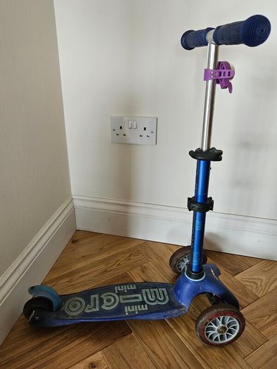 Mini Micro Toddler Scooter in Blue + FREE Scooter Bell
