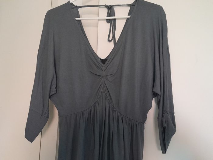 Dress in grey