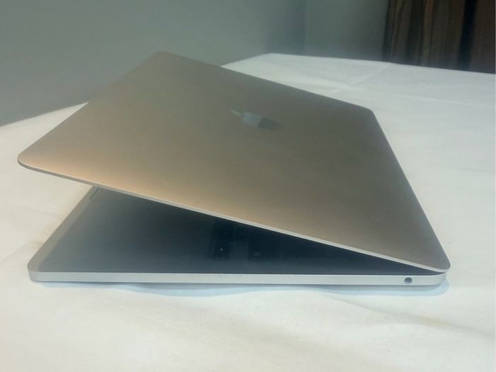Macbook Pro 13 2020 touch bar