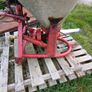 Fertiliser Shakers & Cashel Bale lifter Image 7
