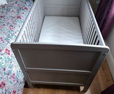 cotbed