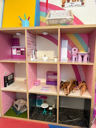 barbie dolls house