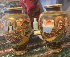 Pair of large Japanese satsuma vases free postage