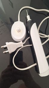 BRAUN Oralb electric toothbrush
