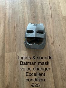 Batman mask lights & sounds