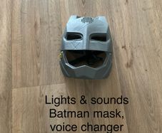 Batman mask lights & sounds