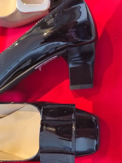 Women's leather shoes.