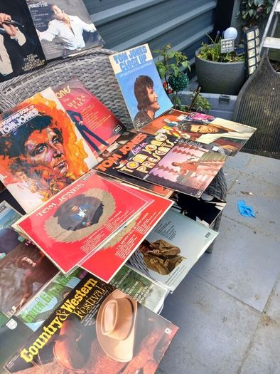 lots of records