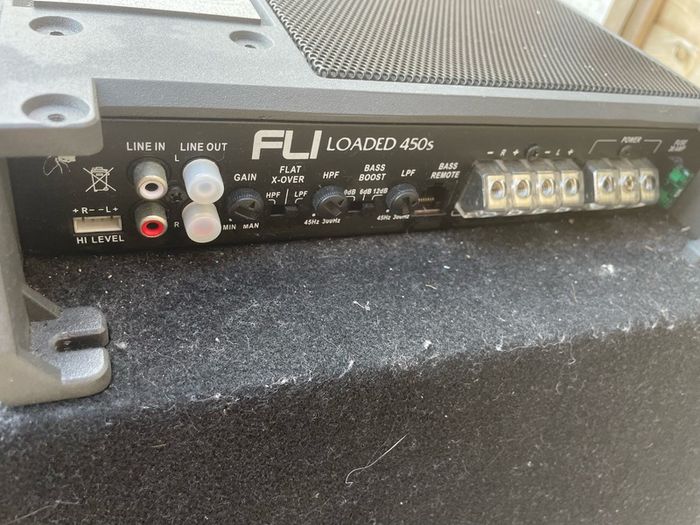 sub-woofer speaker