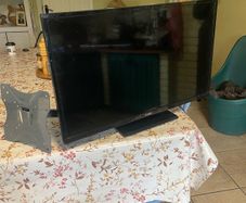 Luxor 32" 50Hz TV