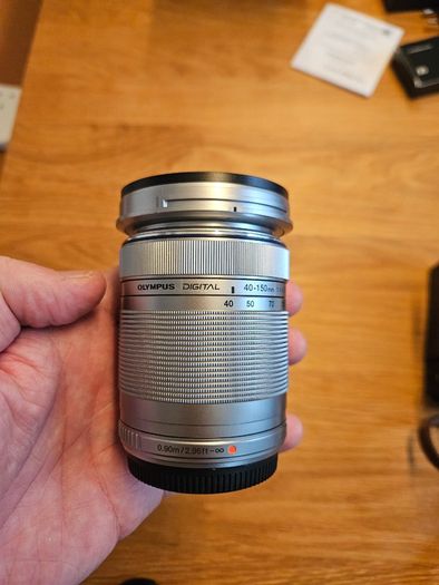 Olympus M.Zuiko Digital 40-150mm R Lens